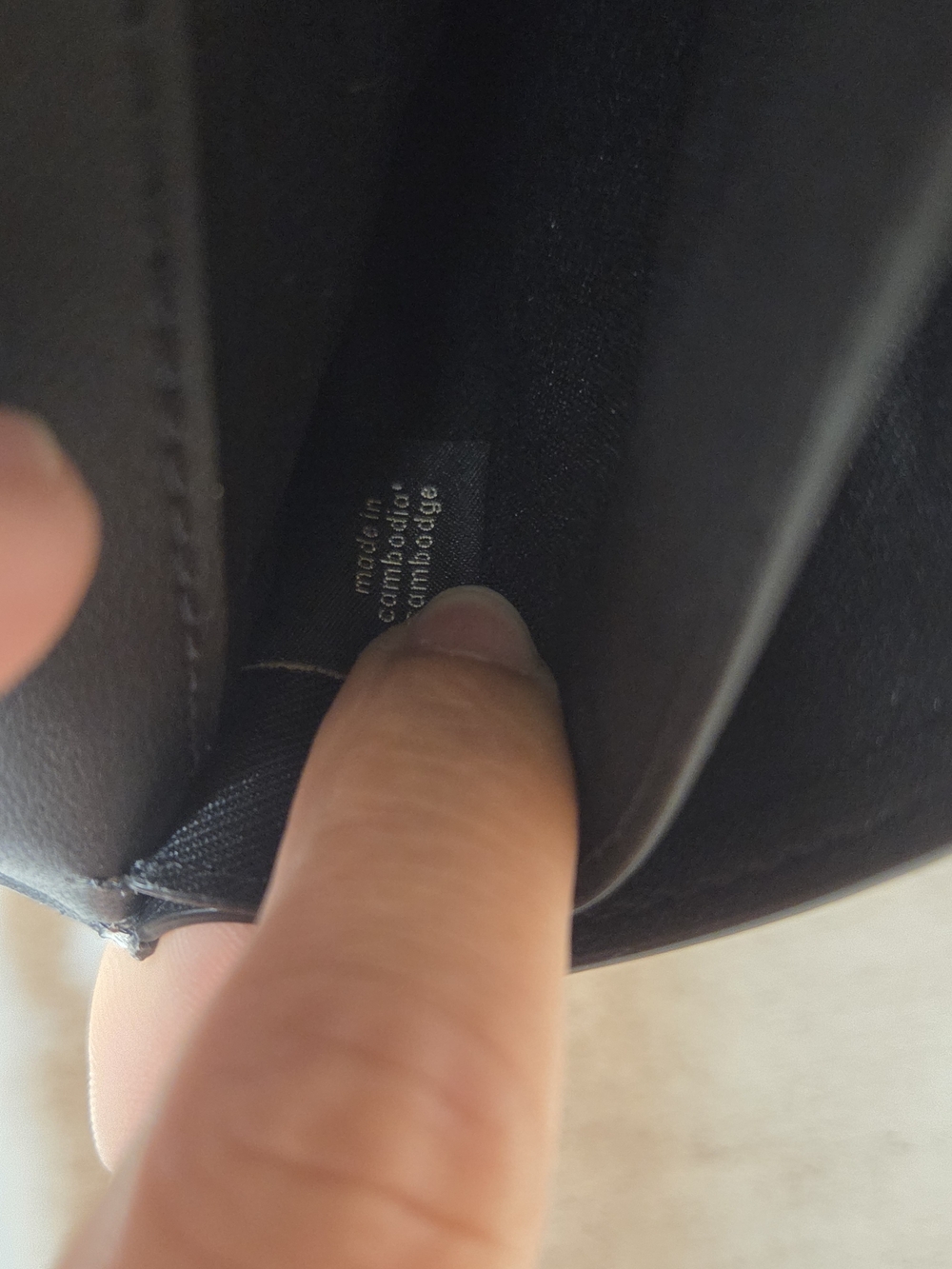 Coach Dark Brown Signature Crossbody Wallet with Black Strap-Strap Is Unbranded - Picture 13 of 13